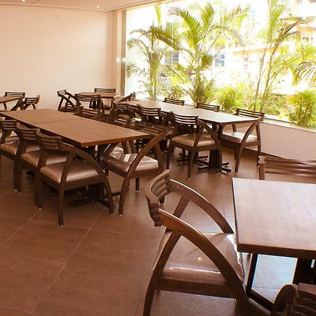 Hotel The Pioneer Visakhapatnam Exterior foto